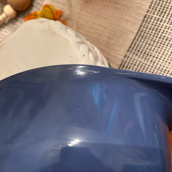 Pyrex Midnight Bloom 1.5 qt casserole dish with lid! - Picture 2 of 5